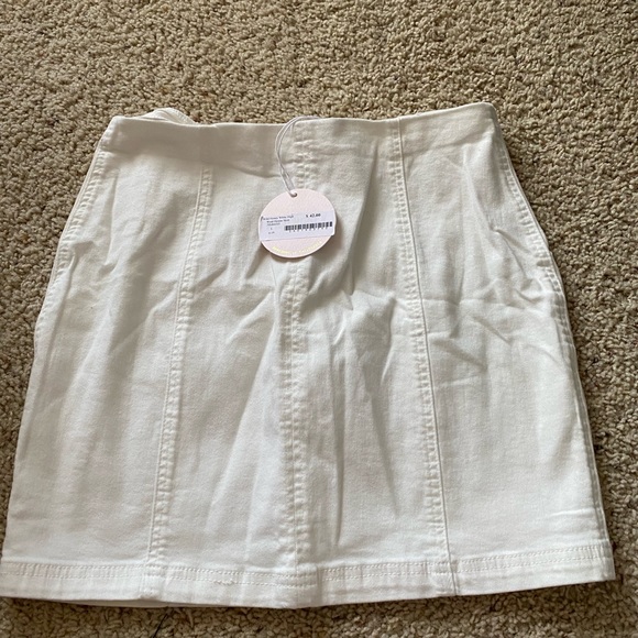 Never worn Wild honey skirt size large - Picture 1 of 2